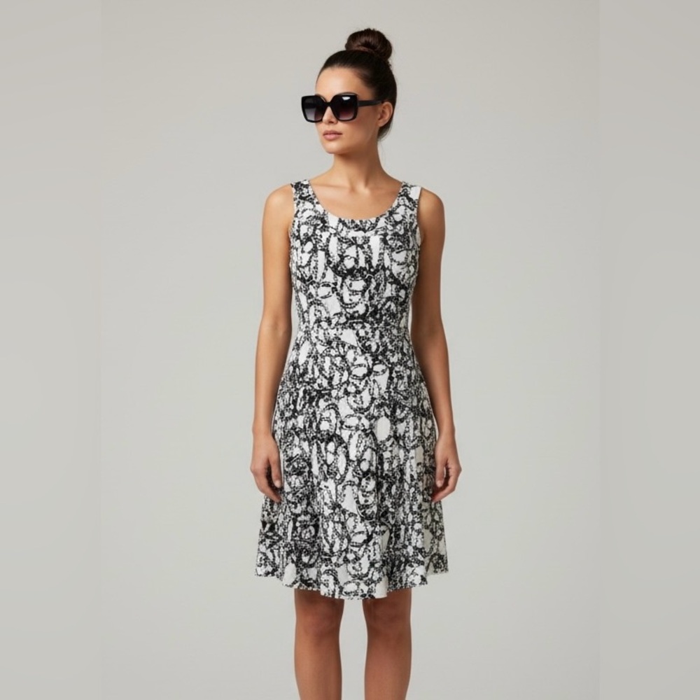 Calvin Klein Size‎ 4 Fit & Flare Dress Sleeveless Black White Print - Picture 2 of 11